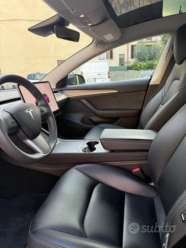Usata Tesla Model 3 208 kW (283 CV) 2023 Nero Berlina