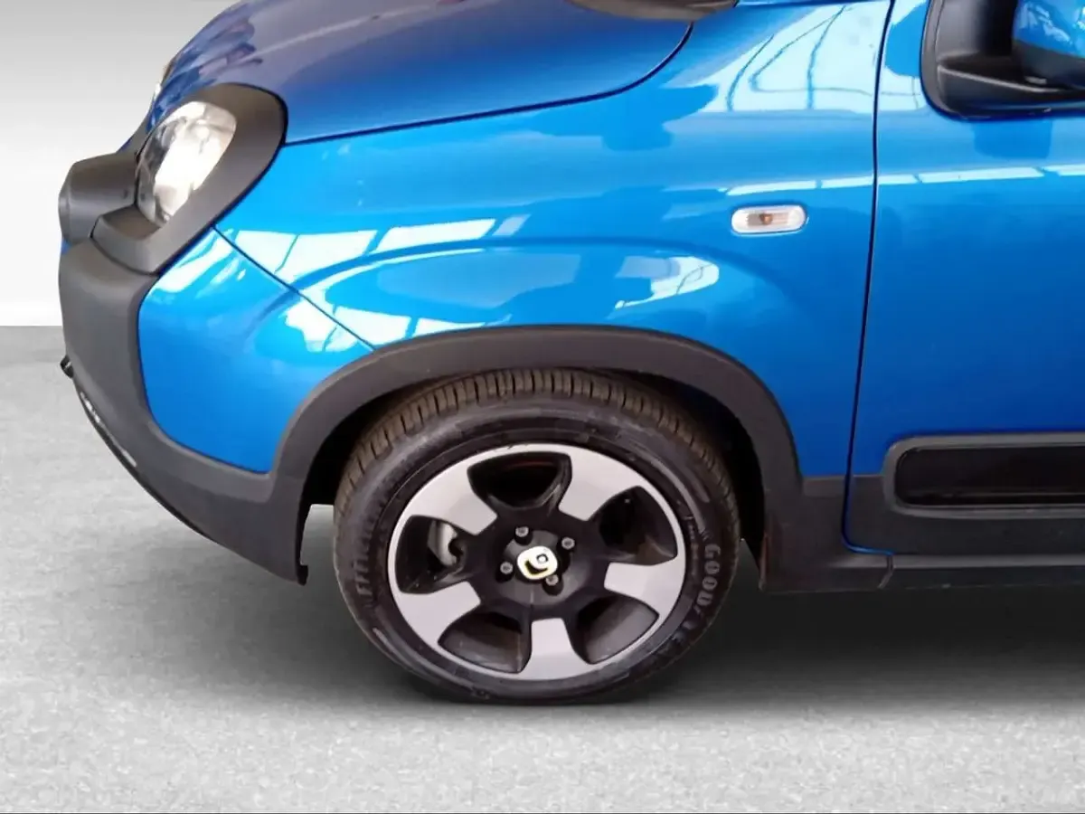 Usata Fiat Panda Cross Cross 69 CV (50 kW) 2025 Blu italia (metallizzato) Utilitaria