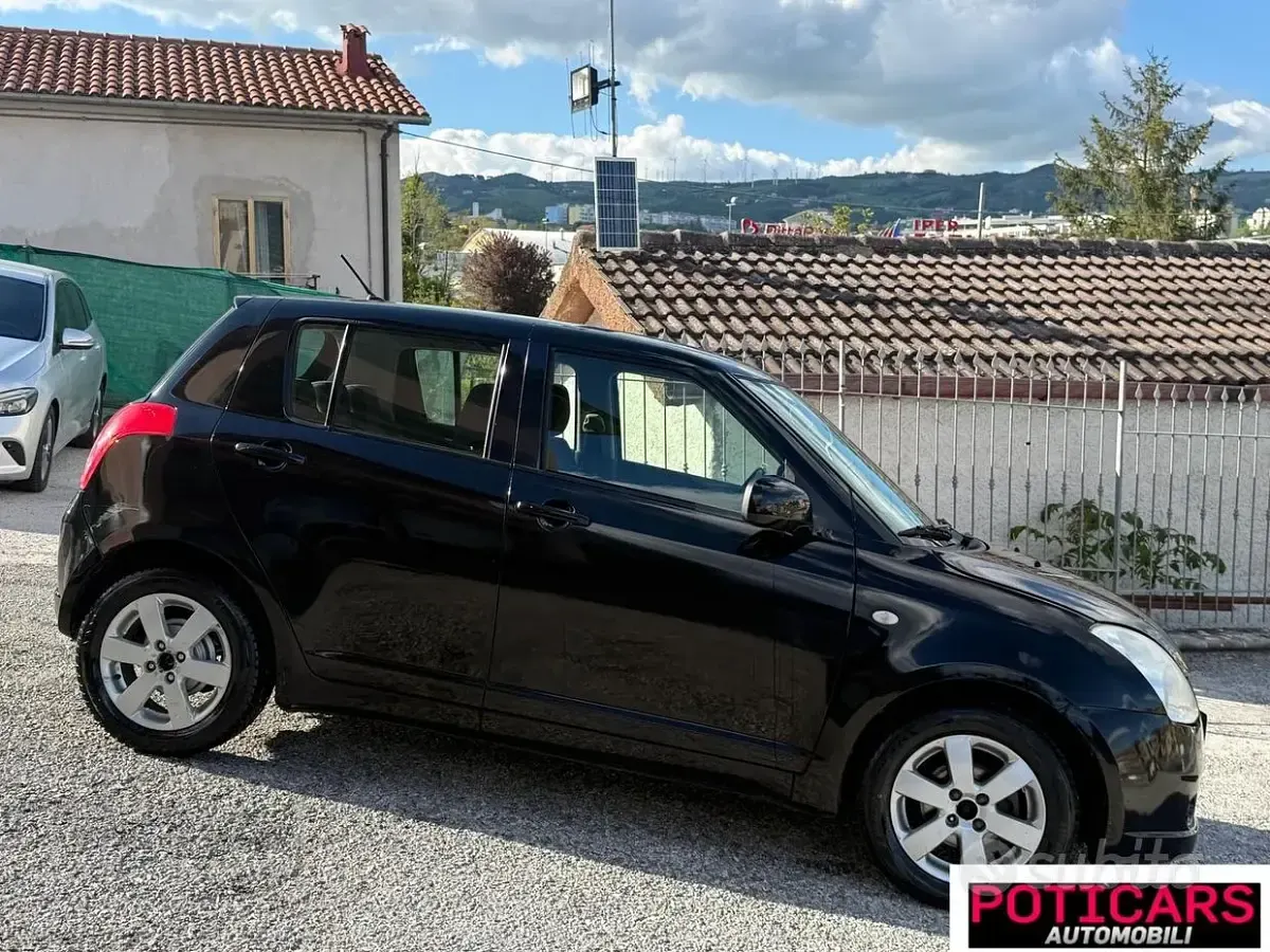 Usata Suzuki Swift 92 CV (67 kW) 2008 Nero Utilitaria