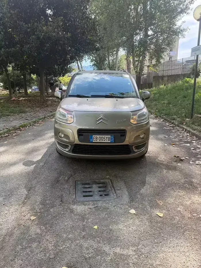 Usata Citroën C3 Picasso Exclusive 95 CV (69 kW) 2010 Monovolume