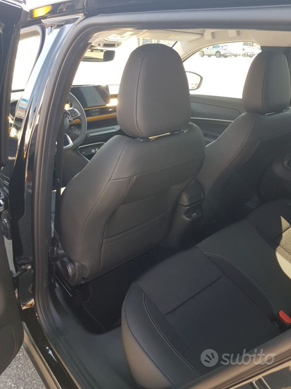 Usata Jeep Avenger 101 CV (74 kW) 2023 Nero SUV