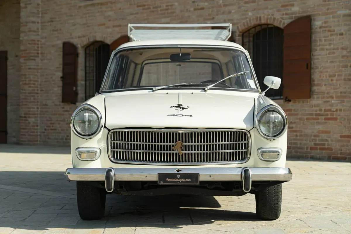 Usata Peugeot 404 65 CV (47 kW) 1965 Bianco Station wagon