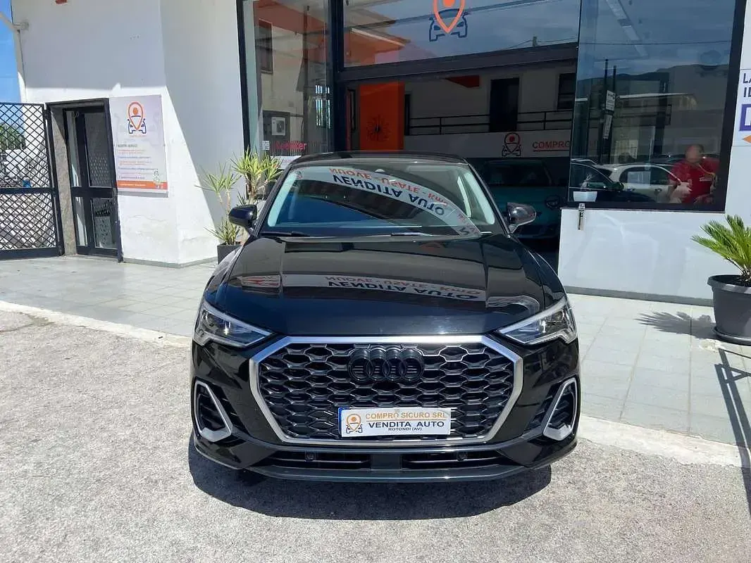 Usata Audi Q3 Sportback S-Line 150 CV (110 kW) 2023 Nero SUV