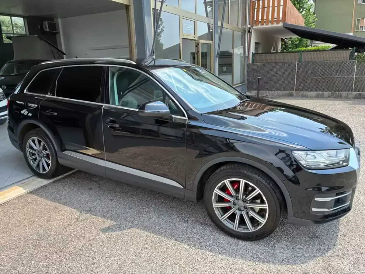 Usata Audi Q7 Business 272 CV (200 kW) 2015 Nero SUV