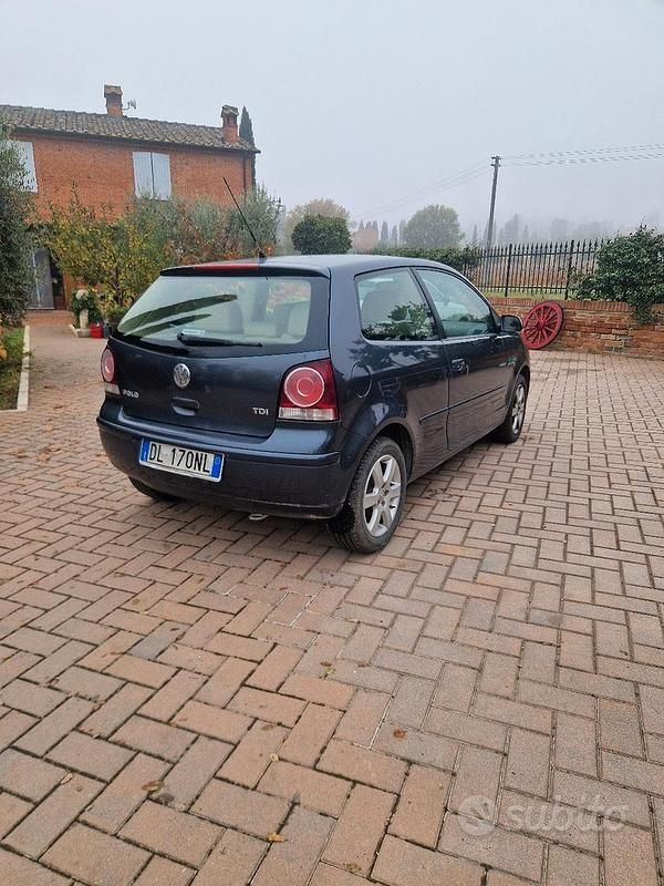Usata VW Polo 48 CV (35 kW) 2007 Grigio Utilitaria
