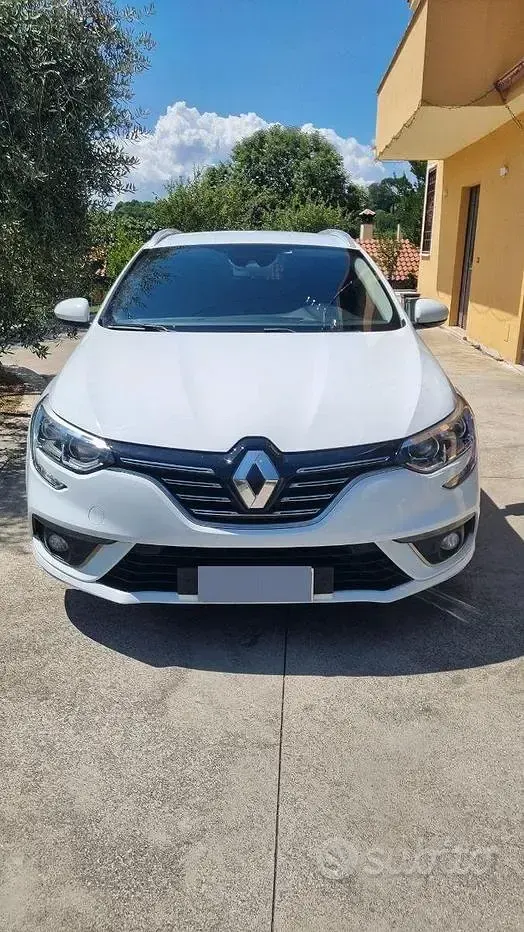 Usata Renault Mégane GrandTour Business 116 CV (85 kW) 2020 Bianco Station wagon