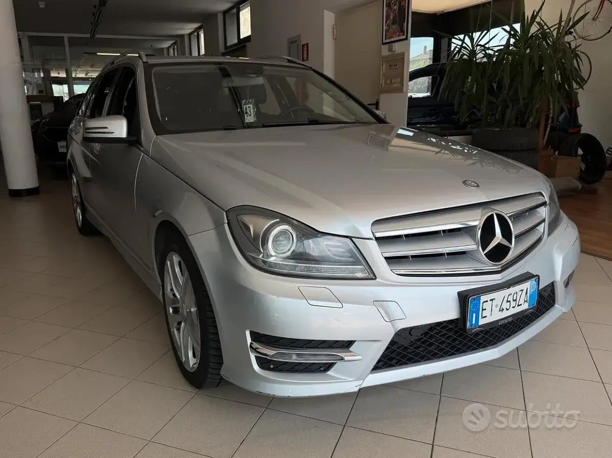 Usata Mercedes C220 170 CV (125 kW) 2014 Grigio Station wagon