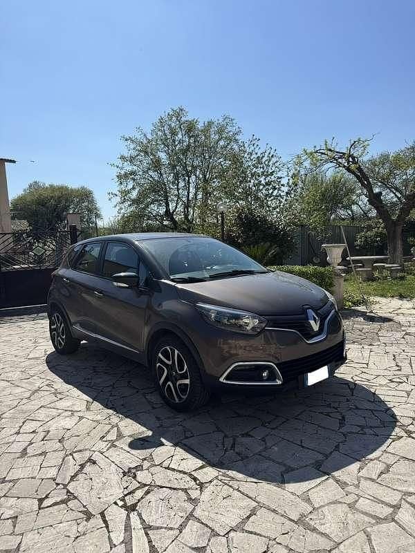 Usata Renault Captur 90 CV (66 kW) 2014 SUV