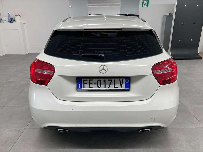 Usata Mercedes A180 109 CV (80 kW) 2014 Bianco Berlina