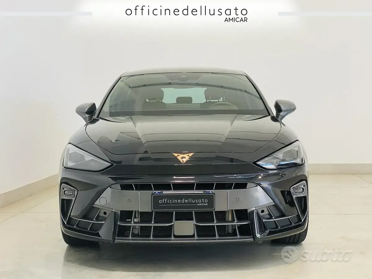 Usata Cupra Leon 150 CV (110 kW) 2025 Berlina