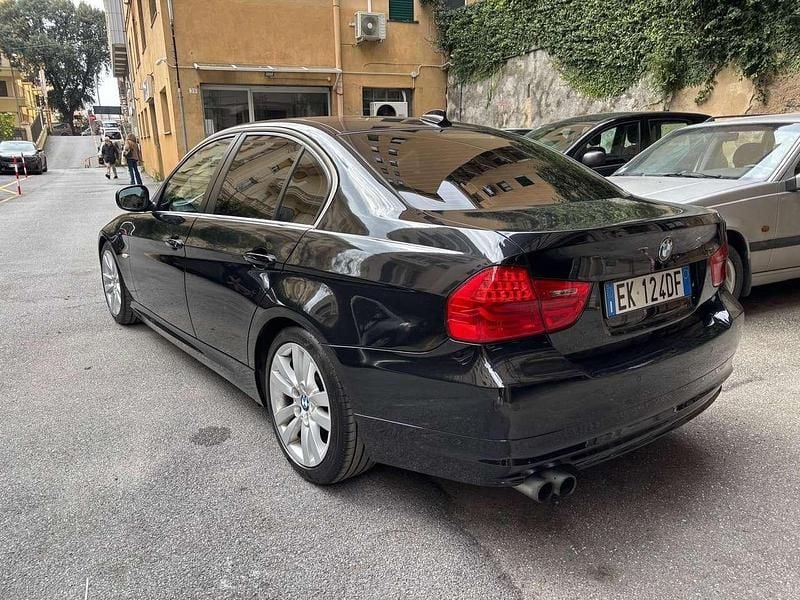 Usata BMW 325 204 CV (150 kW) 2011 Nero Berlina