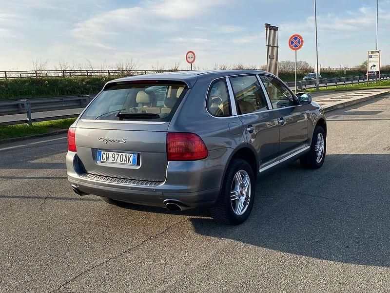 Usata Porsche Cayenne 340 CV (250 kW) 2005 Grigio SUV
