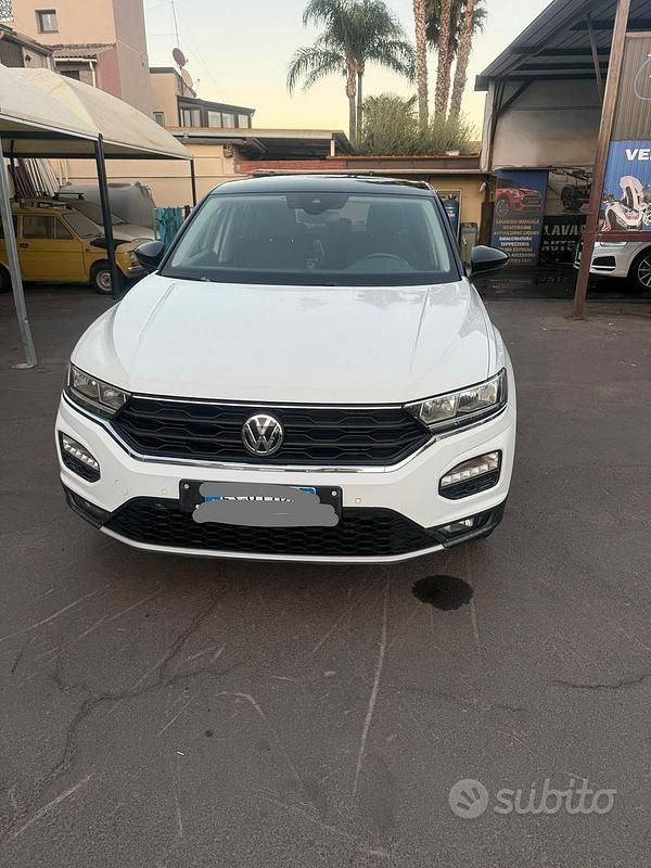 Usata VW T-Roc 116 CV (85 kW) 2018 Bianco SUV