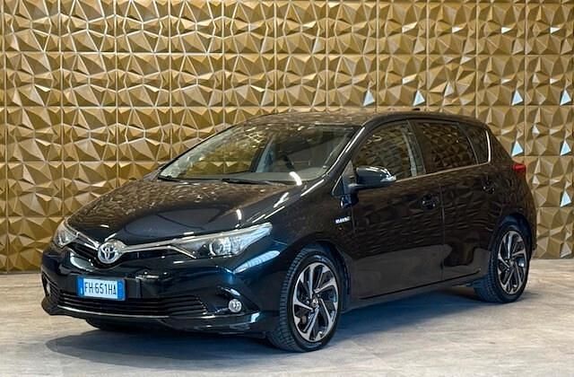 Usata Toyota Auris Hybrid Business Edition 99 CV (72 kW) 2017 Blu Berlina