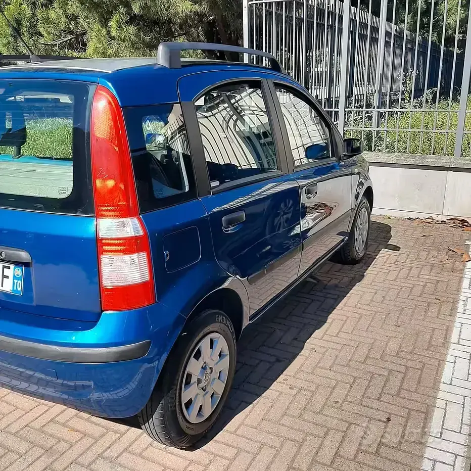 Usata Fiat Panda Dynamic 60 CV (44 kW) 2004 Blu/azzurro Utilitaria
