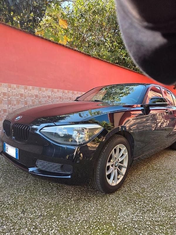 Usata BMW 114 95 CV (69 kW) 2014 Nero Utilitaria