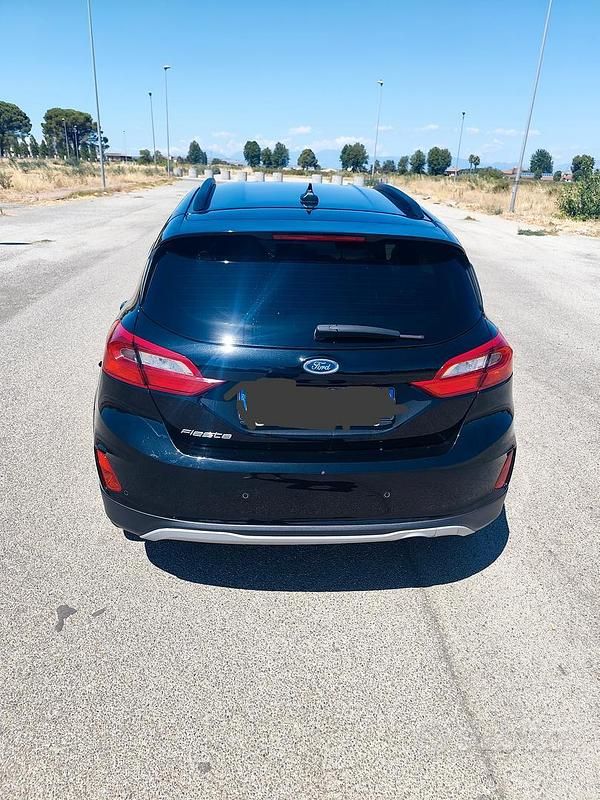 Usata Ford Fiesta 95 CV (69 kW) 2021 Nero Utilitaria