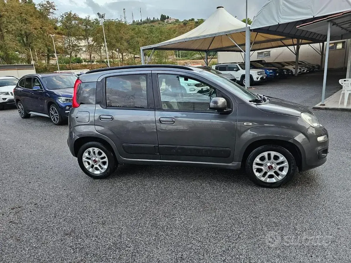 Usata Fiat Panda Lounge 84 CV (61 kW) 2017 Grigio Utilitaria