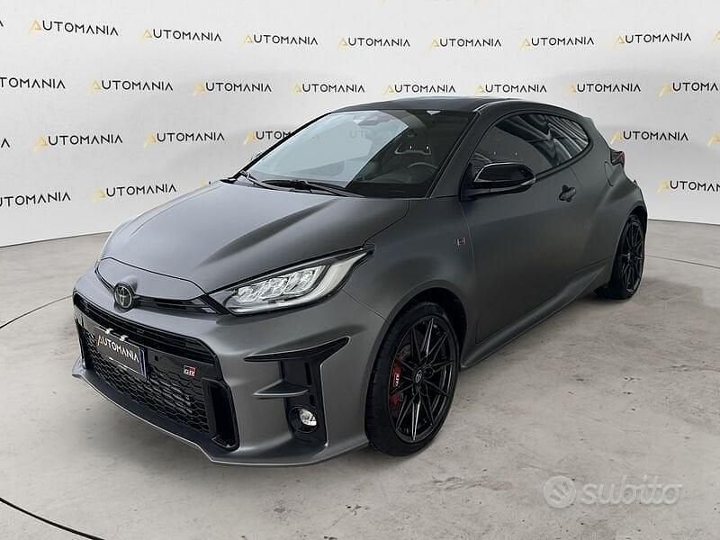 Usata Toyota Yaris 261 CV (191 kW) 2021 Bianco Utilitaria