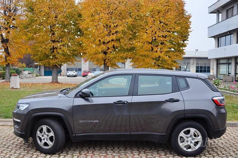 Usata Jeep Compass 131 CV (96 kW) 2021 Grigio SUV