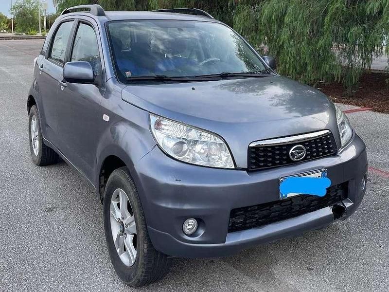 Usata Daihatsu Terios 86 CV (63 kW) 2010 Grigio SUV