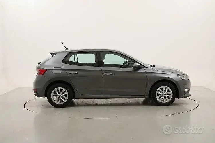 Usata Skoda Fabia Ambition 95 CV (69 kW) 2022 Grigio Utilitaria