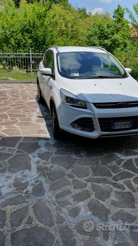 Usata Ford Kuga Titanium 140 CV (102 kW) 2013 Bianco SUV