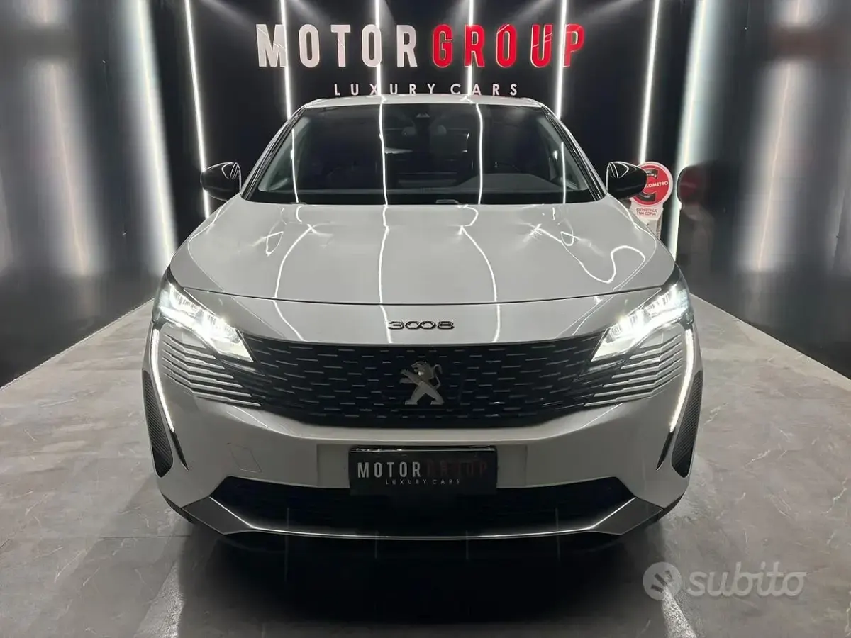 Usata Peugeot 3008 Allure 131 CV (96 kW) 2022 Bianco SUV