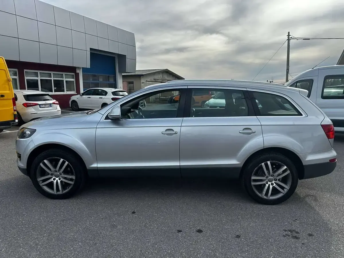 Usata Audi Q7 232 CV (170 kW) 2006 Argento SUV