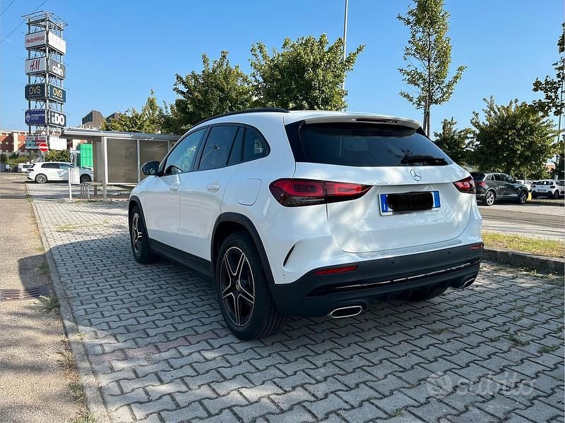 Usata Mercedes GLA180 Premium 2023 Bianco SUV