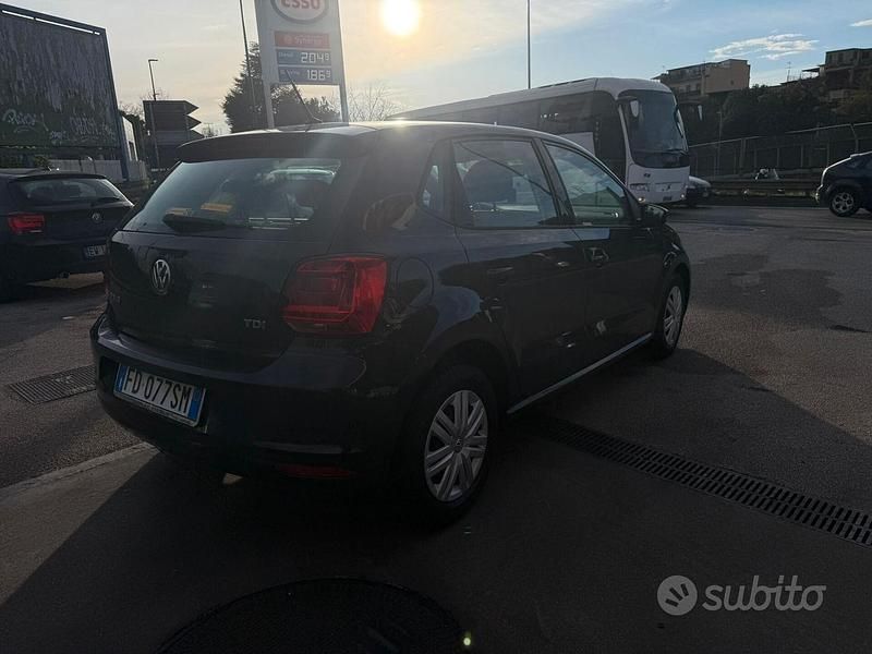 Usata VW Polo Comfortline 74 CV (54 kW) 2016 Grigio Berlina