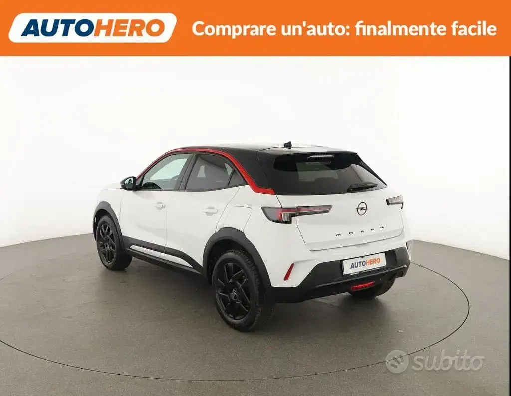 Usata Opel Mokka 101 CV (74 kW) 2023 Bianco SUV