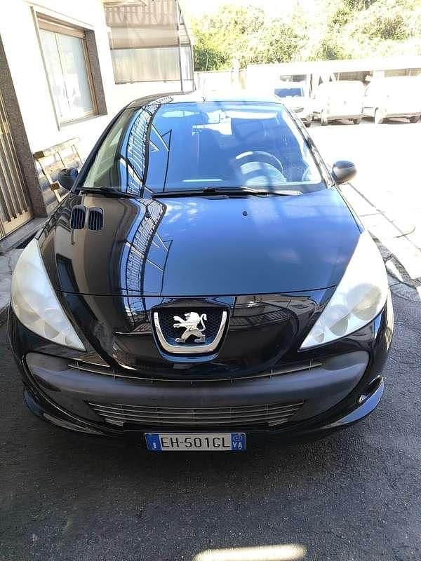 Usata Peugeot 206 60 CV (44 kW) 2011 Berlina