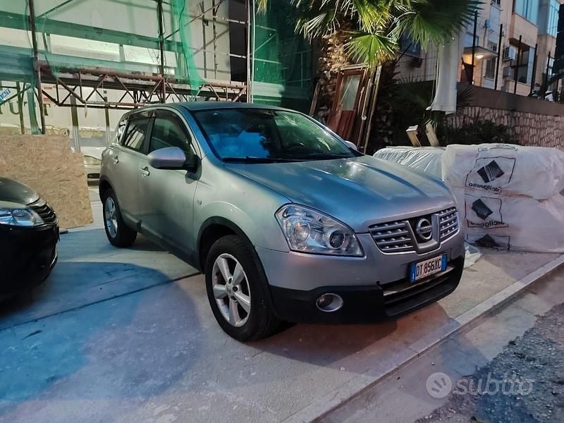 Usata 2009 Nissan Qashqai SUV | 6800 € (Molto cara) - Immagine 1/4