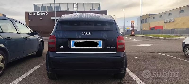 Usata Audi A2 75 CV (55 kW) 2001 Nero Utilitaria