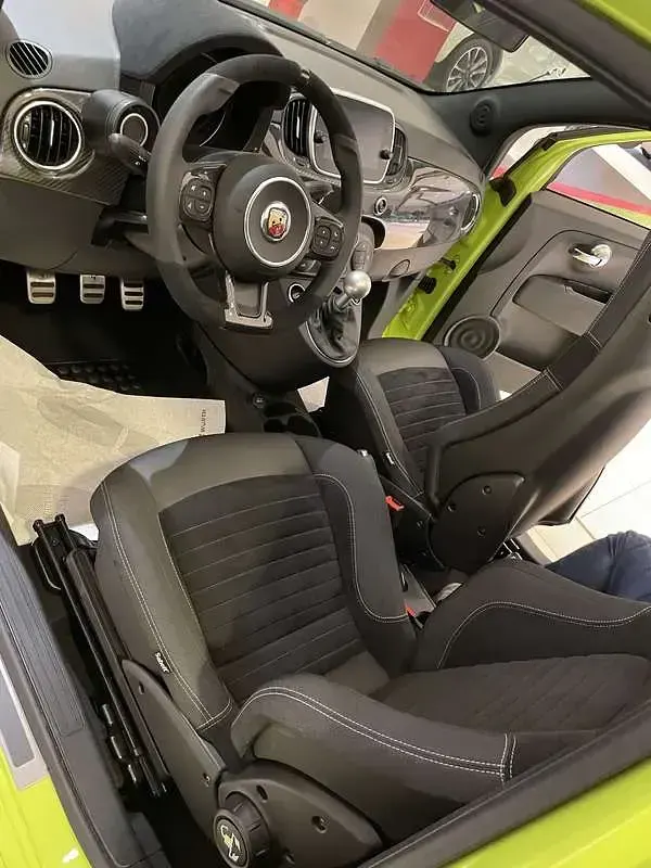 Usata Abarth 595C Competizione 179 CV (131 kW) 2022 Cabrio