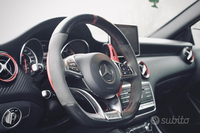 Usata Mercedes A45 AMG AMG 381 CV (280 kW) 2017 Grigio Utilitaria