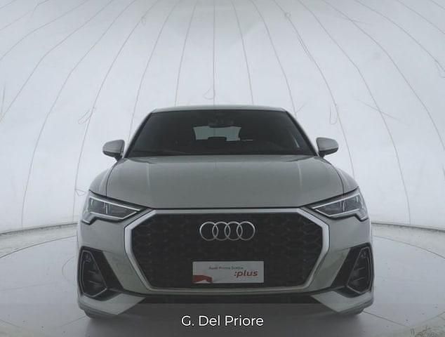 Usata Audi Q3 Comfort 150 CV (110 kW) 2023 Argento rugiada metallizzato SUV