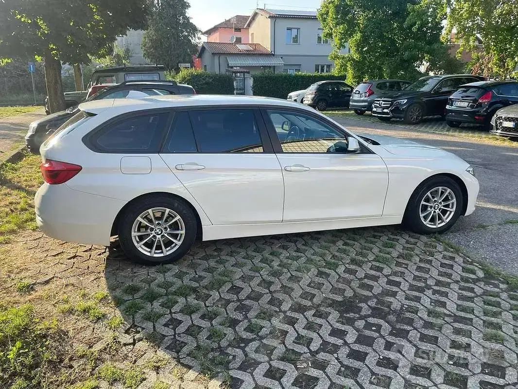 Usata BMW 318 Advantage 150 CV (110 kW) 2017 Bianco Station wagon