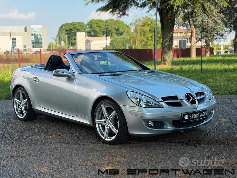 Käytetty Mercedes SLK350 272 HP (200 kW) 2004 Harmaa Avoauto