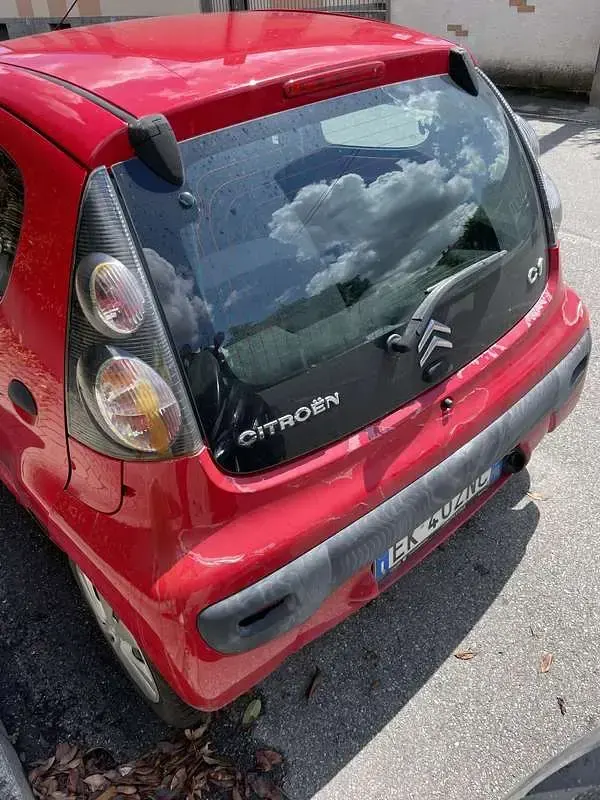 Usata Citroën C1 Attraction 68 CV (50 kW) 2012 Rosso Utilitaria