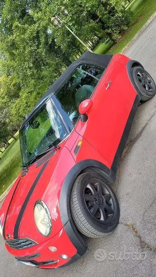 Usata Mini Cooper Cabriolet 116 CV (85 kW) 2008 Rosso Cabrio