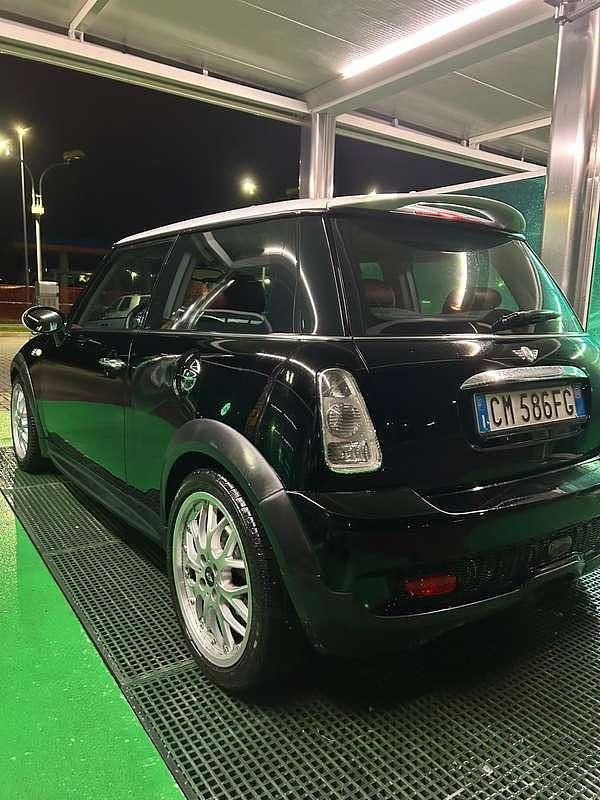 Usata Mini One D 75 CV (55 kW) 2004 Nero Utilitaria