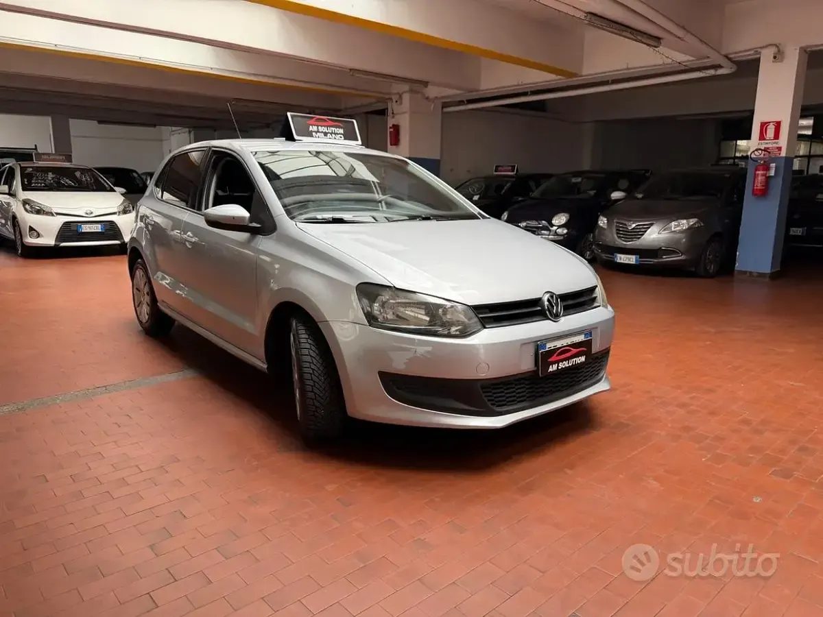 Usata VW Polo 69 CV (50 kW) 2011 Grigio Utilitaria