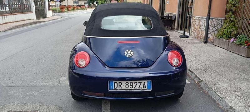 Usata VW New Beetle Cabriolet 102 CV (75 kW) 2008 Cabrio