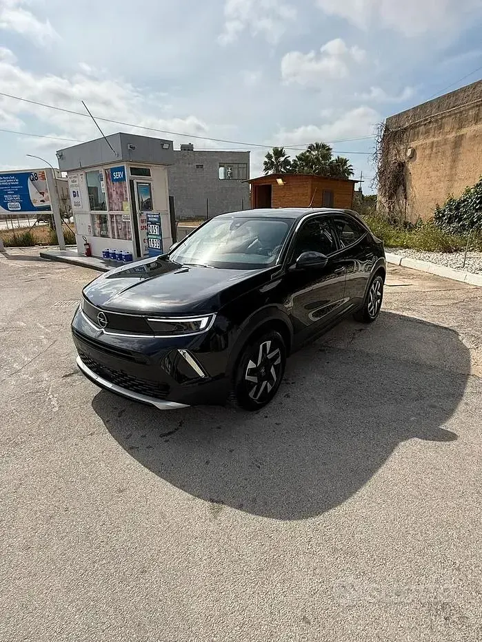 Usata Opel Mokka Elegance 131 CV (96 kW) 2023 Nero SUV