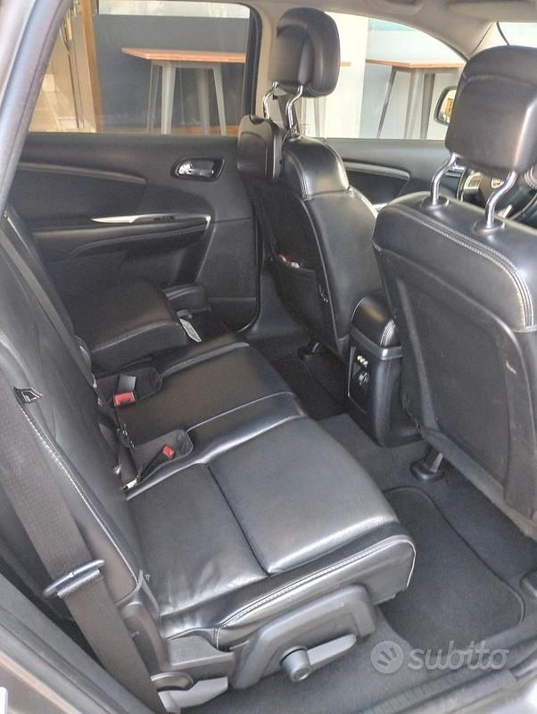 Usata Fiat Freemont 170 CV (125 kW) 2013 Grigio SUV