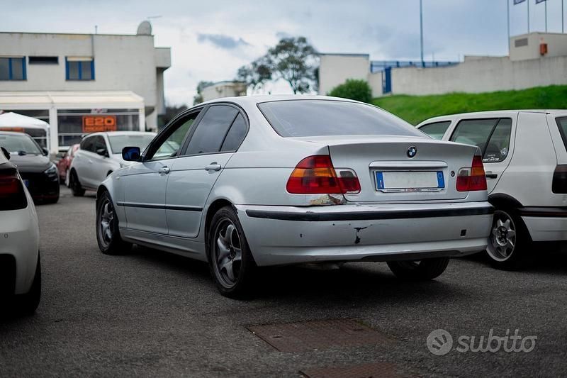 Usata BMW 320 Efficient Dynamics 150 CV (110 kW) 2004 Grigio Berlina