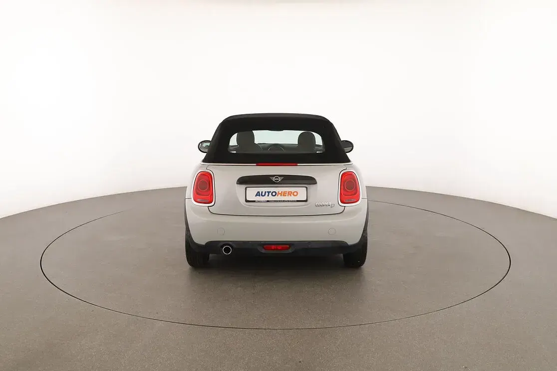 Usata Mini Cooper D 115 CV (84 kW) 2018 Argento Utilitaria