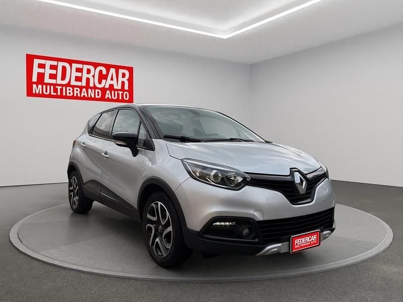 Usata Renault Captur 110 CV (80 kW) 2017 Argento SUV